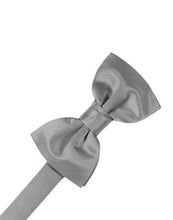 Load image into Gallery viewer, Jade Luxury Satin Bow Ties
